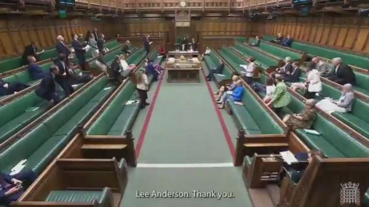 Lee Anderson rages in tense Commons clash as he repeats ‘simple’ question SIX times to Ed Miliband