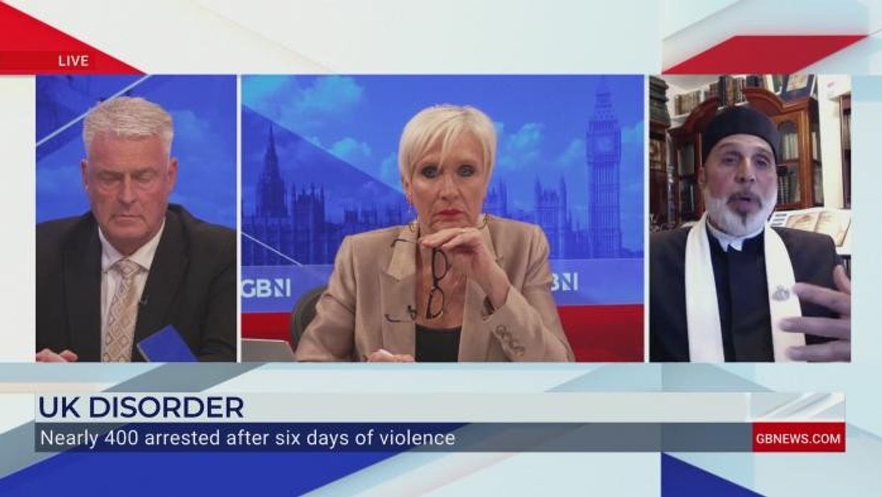 'Get to the nub of the issue': Lee Anderson tells Keir Starmer to 'sit and talk' to rioters instead of ‘banging them away’