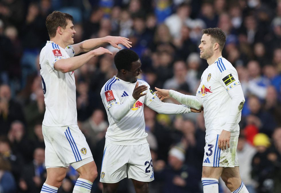 Leeds swept past Norwich with ease in front of a raucous Elland Road