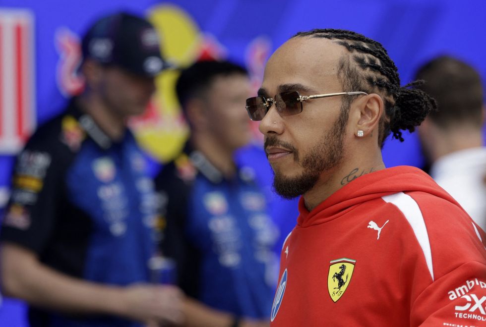 Lewis Hamilton suffered a tough start to the Miami Grand Prix