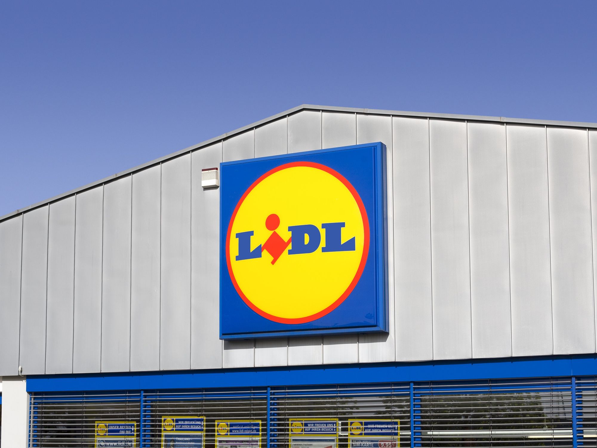 Lidl store sign
