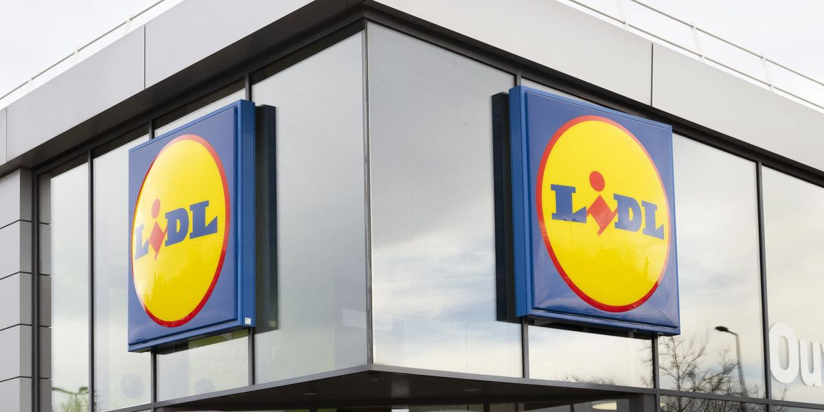 Lidl shoppers told ‘not to eat’ burger after labelling error triggers health warning Lidl shoppers told ‘not to eat’ burger after labelling error triggers health warning