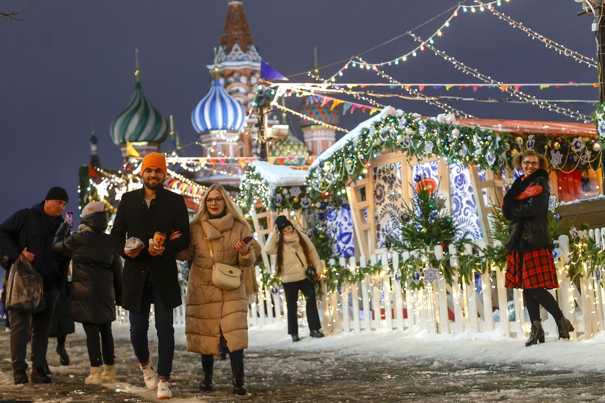 : Light decorations installed for the coming new year in Moscow, Russia