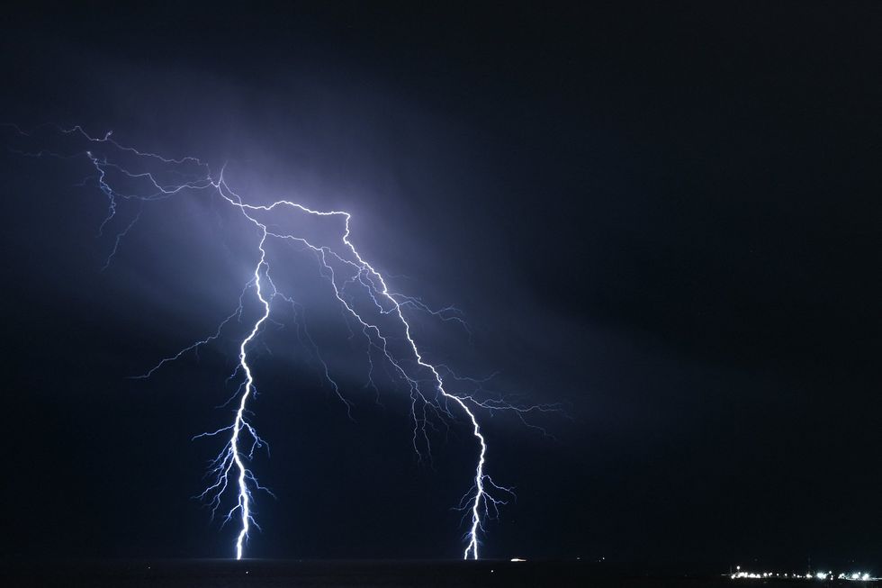 Lightning (stock)