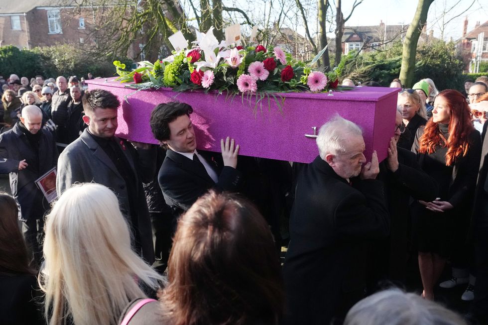 Linda Nolan coffin