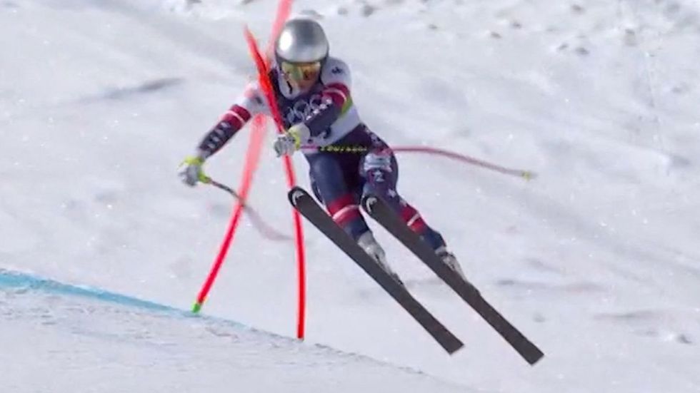 Lindsey Vonn has broken her leg following a devastating crash at the Winter Olympics in Cortina on Sunday, bringing a cruel end to her Games ambitions