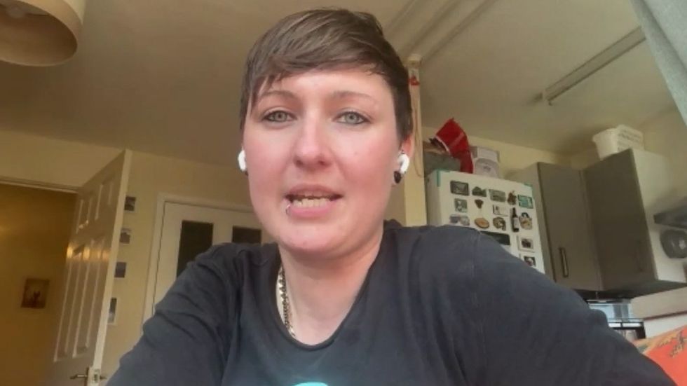 Linzi Smith