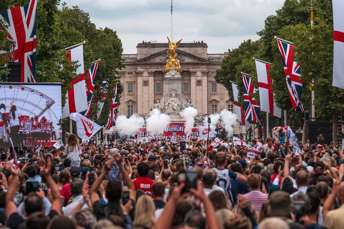 Lionesses at Buckingham Palace