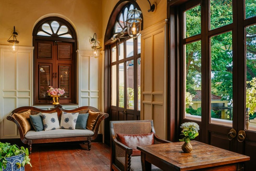 LIVING ROOM STOCK IMAGE