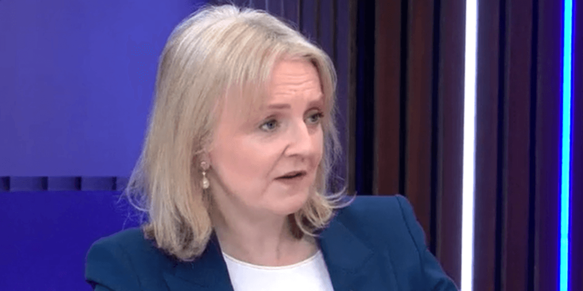 Liz Truss accuses Keir Starmer of ‘clutching at straws’ as Labour leader ‘bows to Beijing’ Liz Truss accuses Keir Starmer of ‘clutching at straws’ as Labour leader ‘bows to Beijing’