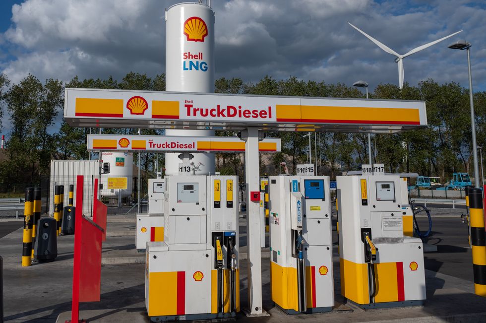 LNG filling station