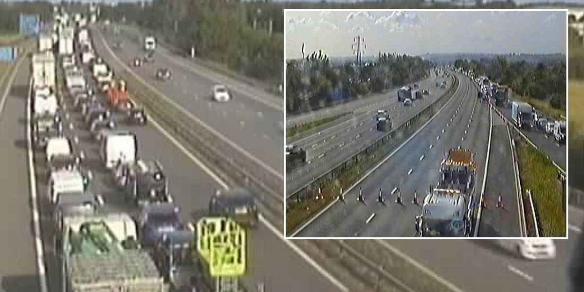 NextImg:M4 chaos: Woman killed and nine injured in horror crash as motorway to shut for 'most of the day'