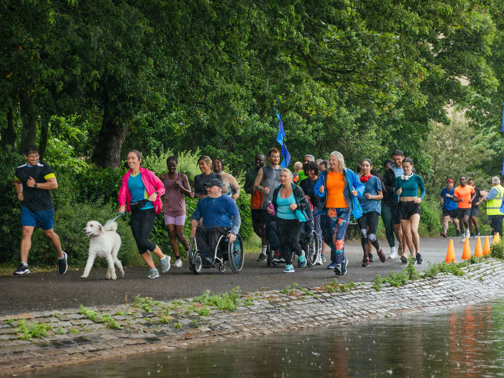 Lots of people running