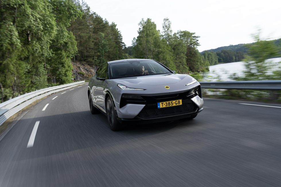Lotus Eletre S - Kaimu Grey