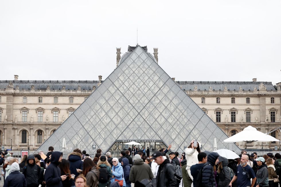 Louvre Museum