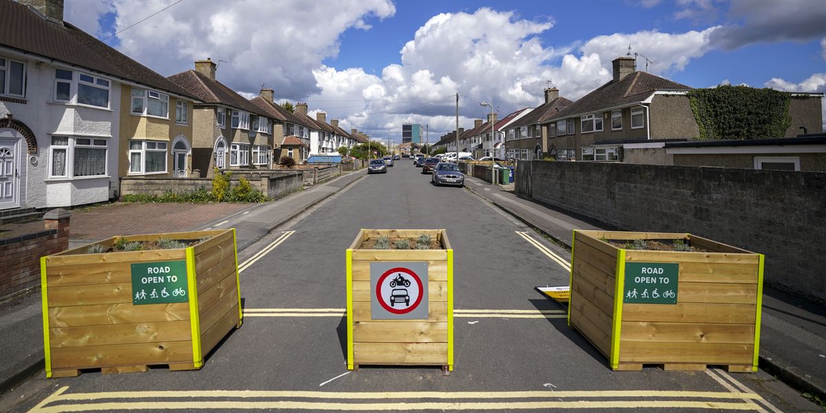 NextImg:Oxford revolts over 'havoc' caused by eco-road measures as new bid launched to reverse policies