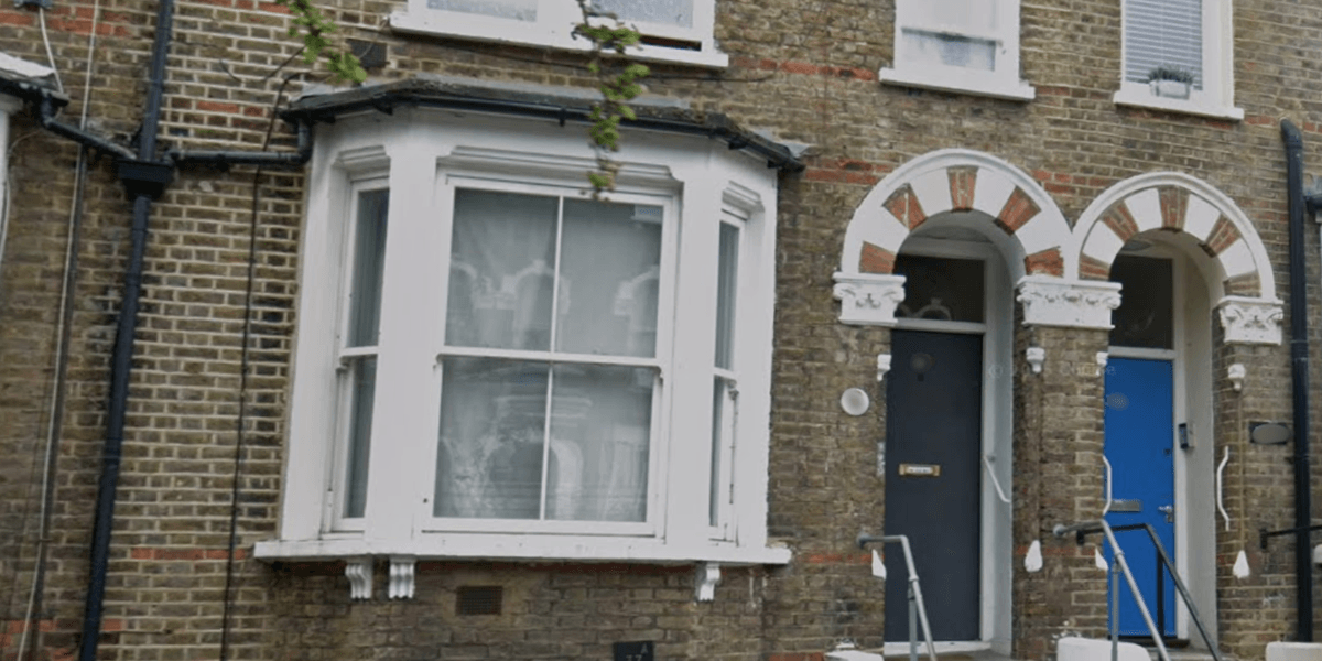 Houses in Hampstead covered with red paint in suspected foreign gang attack Houses in Hampstead covered with red paint in suspected foreign gang attack