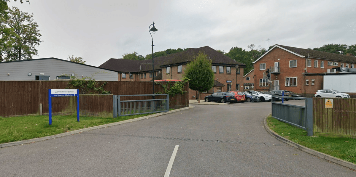 Teacher banned after series of ‘weird’ messages with teenage student Teacher banned after series of ‘weird’ messages with teenage student