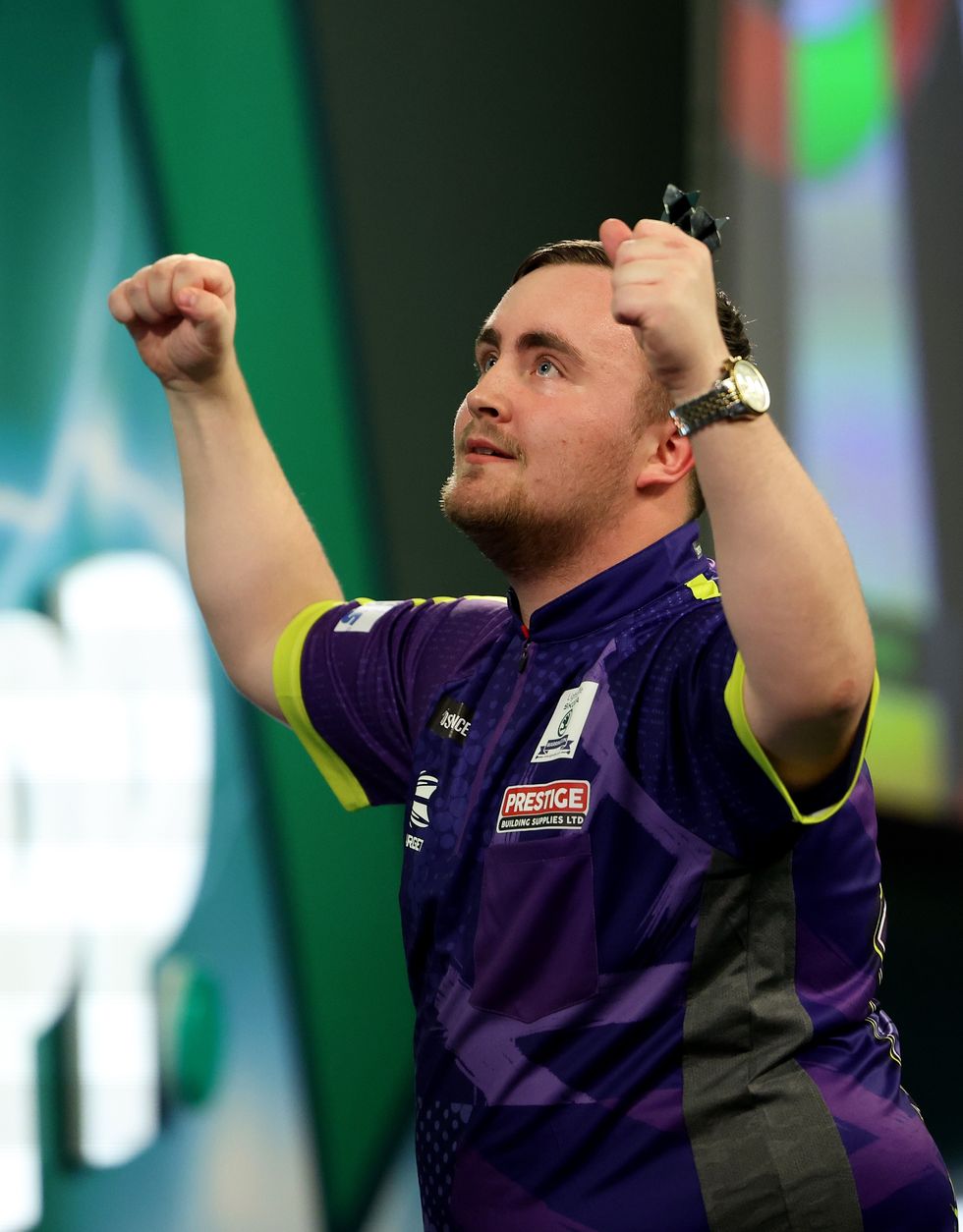 Luke Littler dubbed a 'darts machine' as teenager's father left