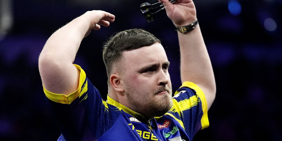 Luke Littler shocks fans as he storms off stage after defeat to Gian van Veen in Premier League Darts Luke Littler shocks fans as he storms off stage after defeat to Gian van Veen in Premier League Darts