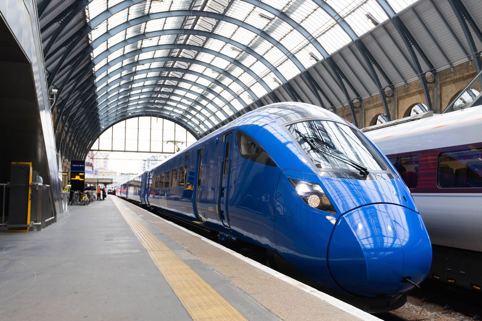 Lumo train