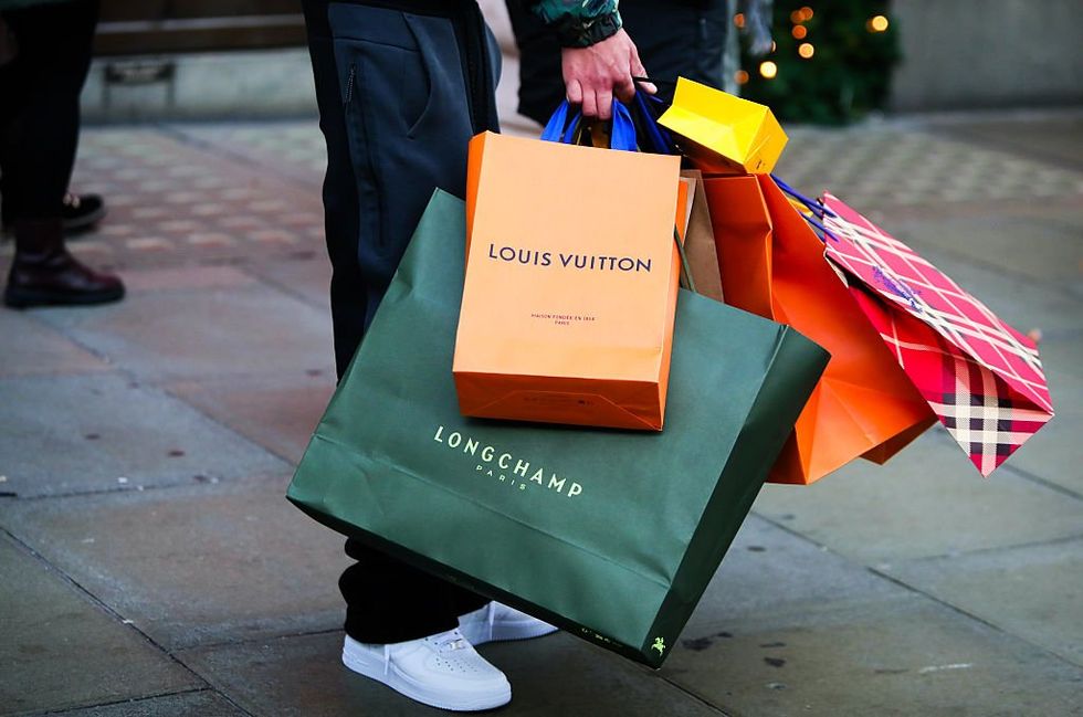 Fraudster jailed for seven years after spinning 'web of lies' conning men out of £100k to fund luxury lifestyle