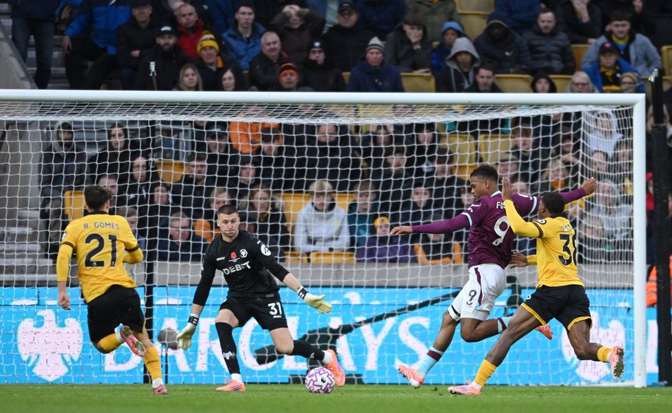 Lyle Foster scored a last-gasp winner to keep Wolves at the bottom of the table