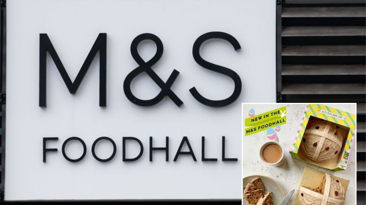 M&S Foodhall / M&S Hot Cross Bun Cake