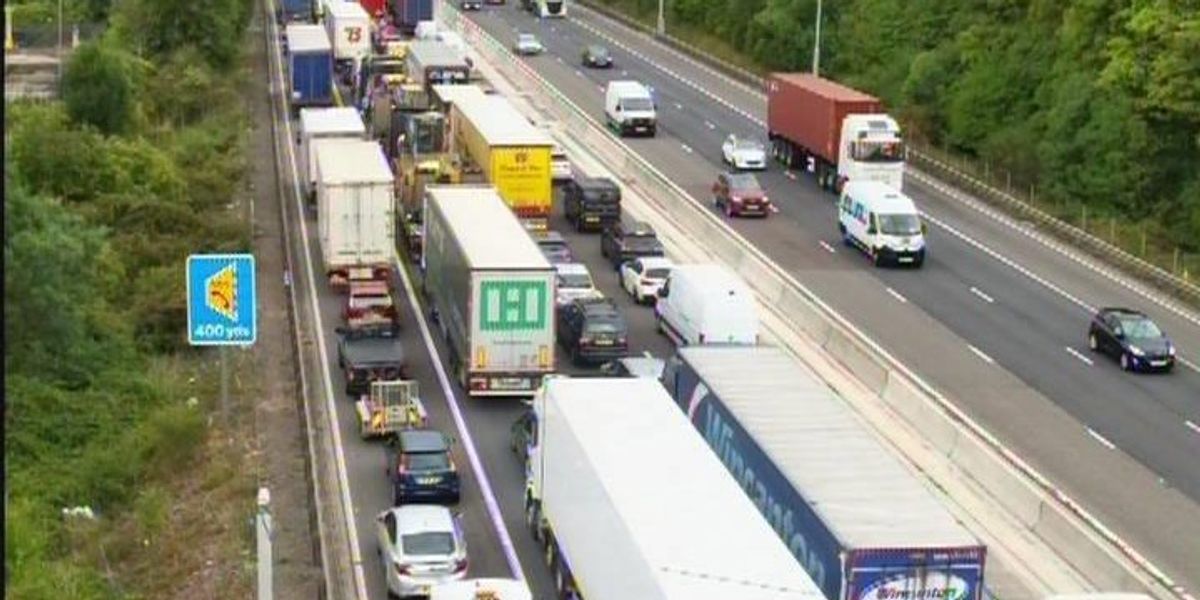 M1 chaos: Drivers hit with heavy delays and congestion near major UK airport after car collision