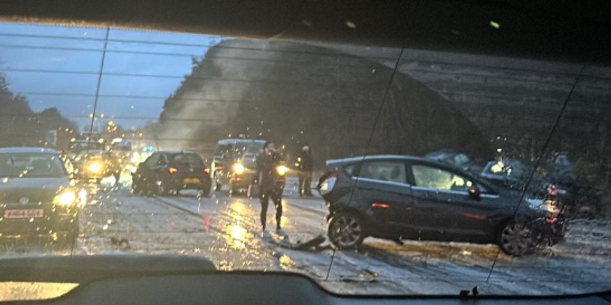 NextImg:Four people taken to hospital and 40 others injured in massive 24 car crash
