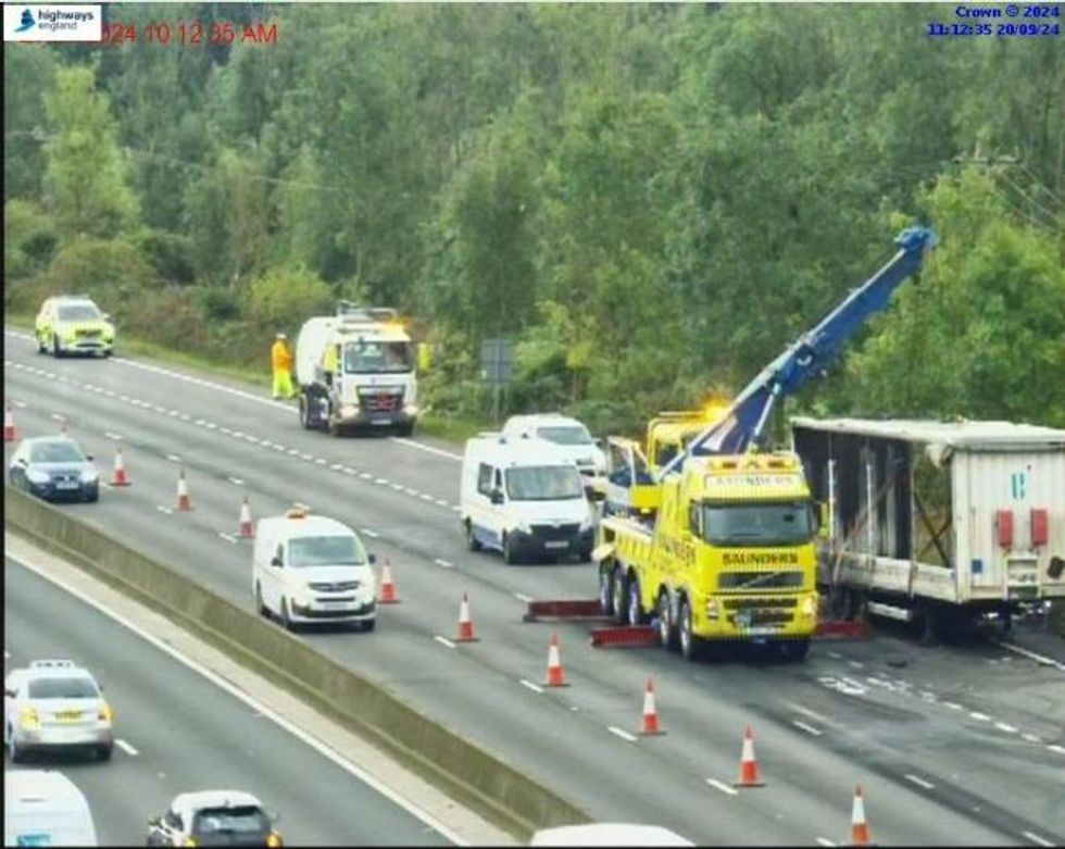 M25 lorry fire