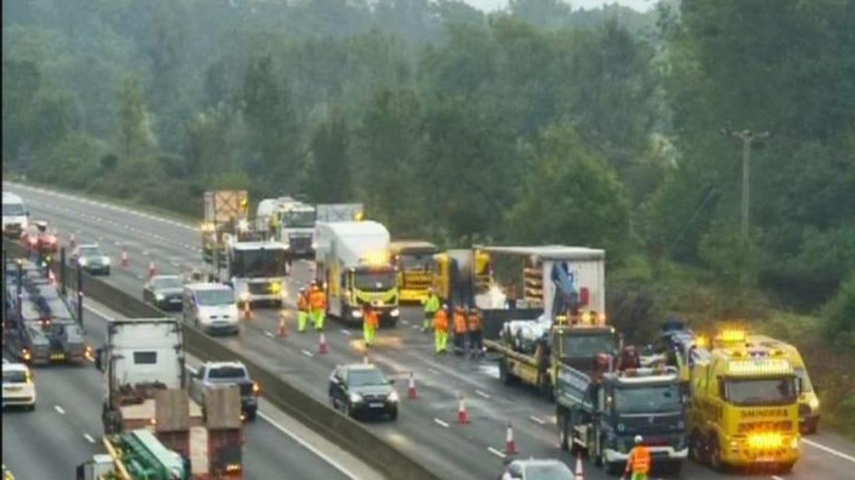M25 lorry fire