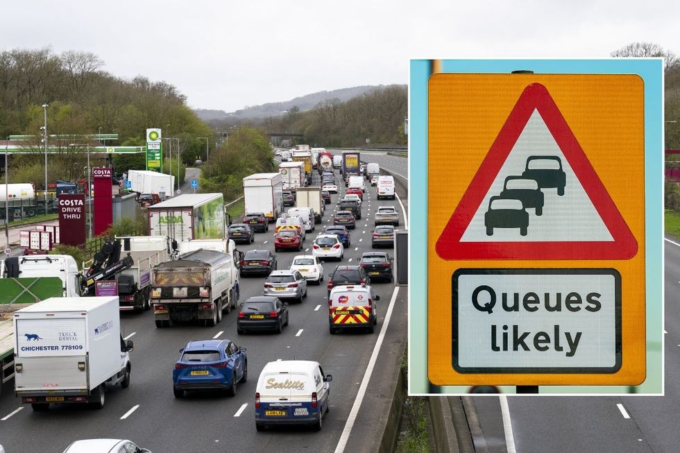 M25 traffic and a queues likely road sign