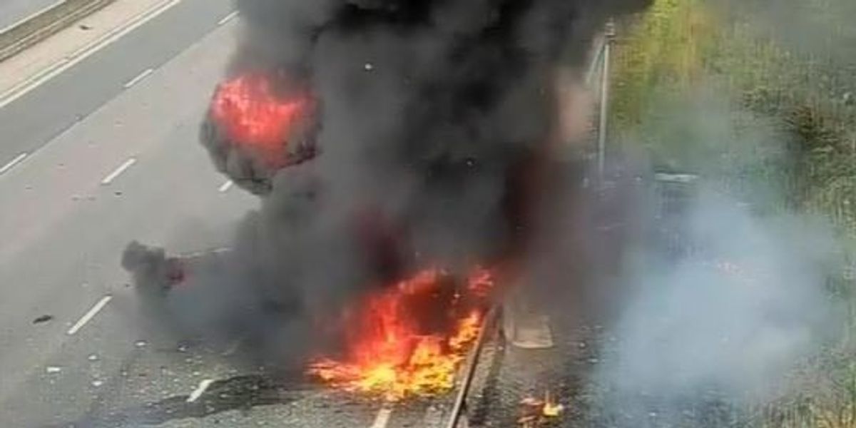 NextImg:M6 chaos: Drivers warned of severe delays near Birmingham Airport as HGV fire causes hours of congestion