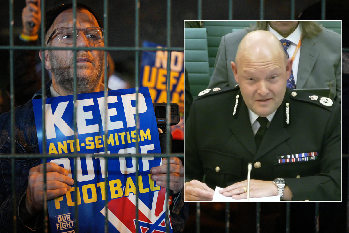 Maccabi Tel Aviv fan protests ban on fans attending Aston Villa game