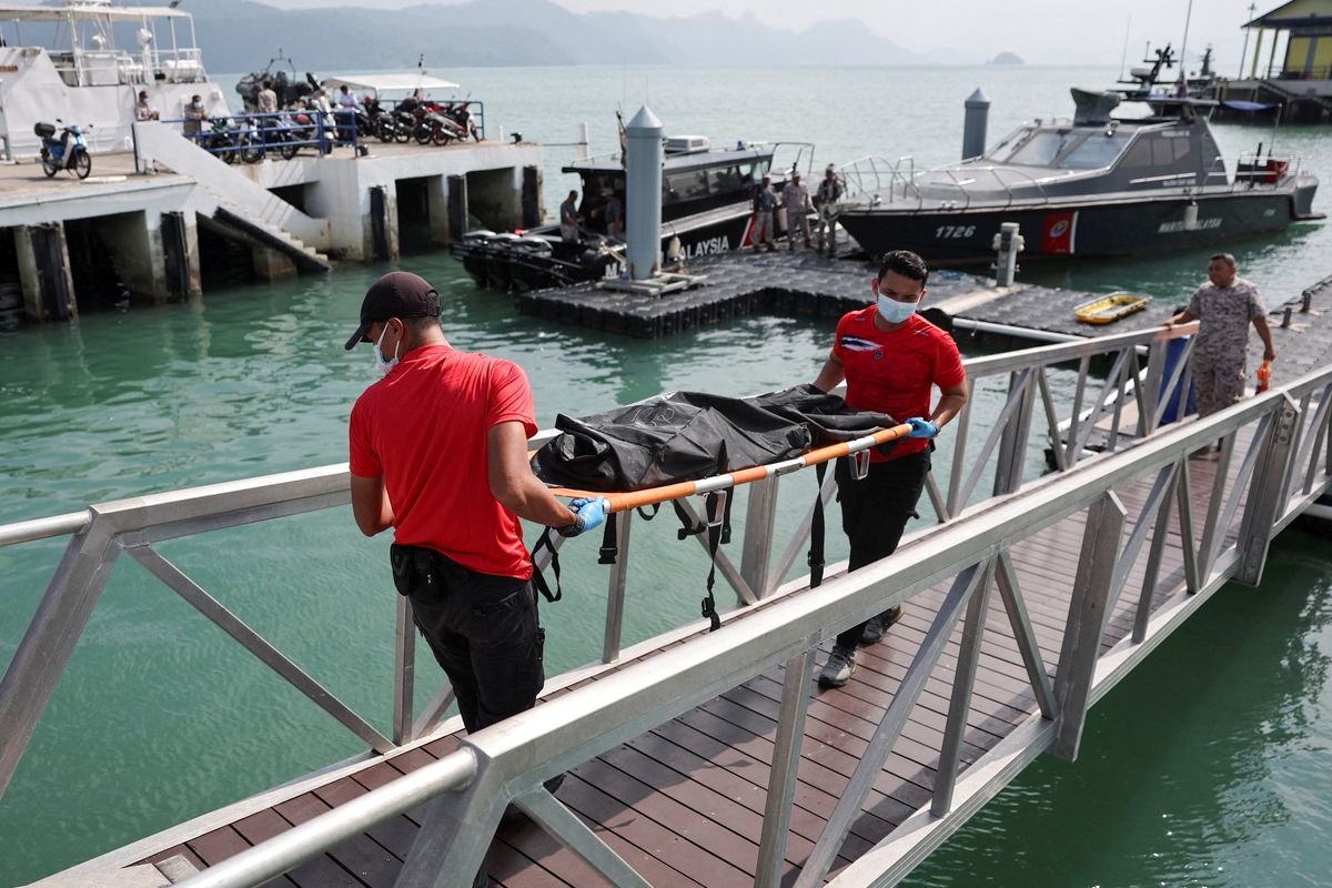 Malaysian and Thai search and rescue efforts