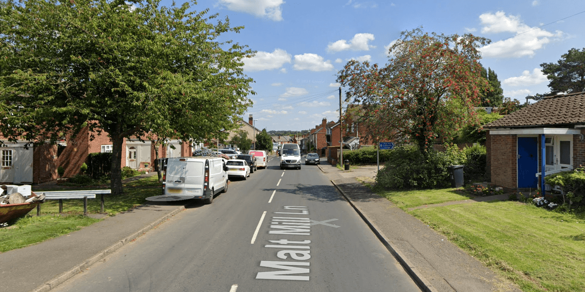 Neighbour row explodes as woman reaches ‘end of her tether’ in battle over brambles Neighbour row explodes as woman reaches ‘end of her tether’ in battle over brambles