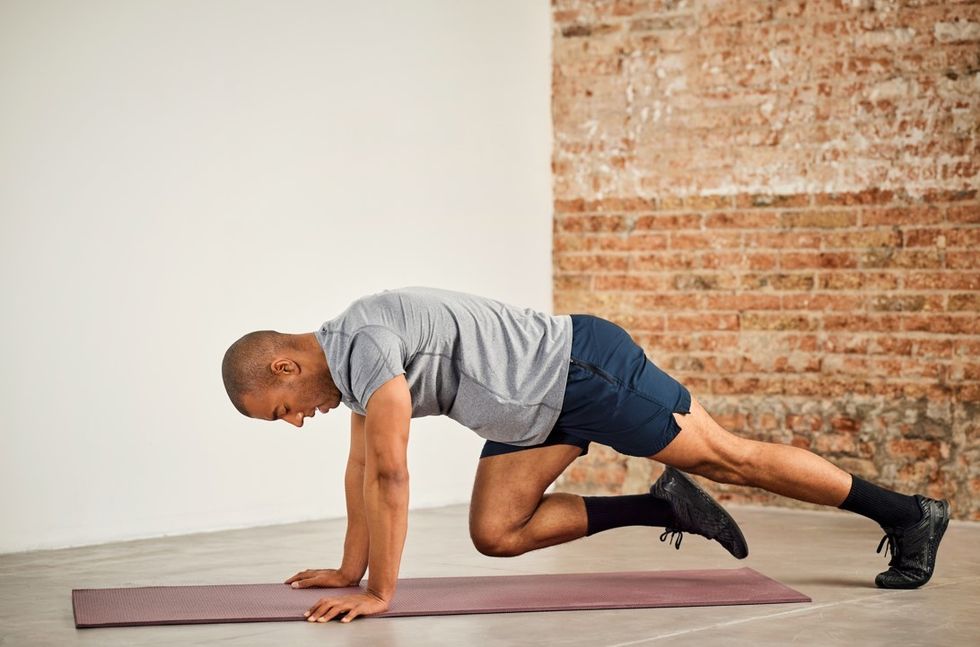 Man doing mountain climbers