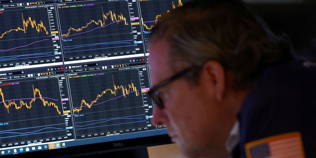NextImg:US consumer confidence OBLITERATED amid fears over 'future income' ahead of election