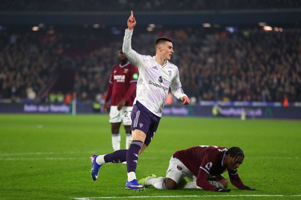 Man Utd snatch late draw as Benjamin Sesko strikes against West Ham to preserve Michael Carrick record