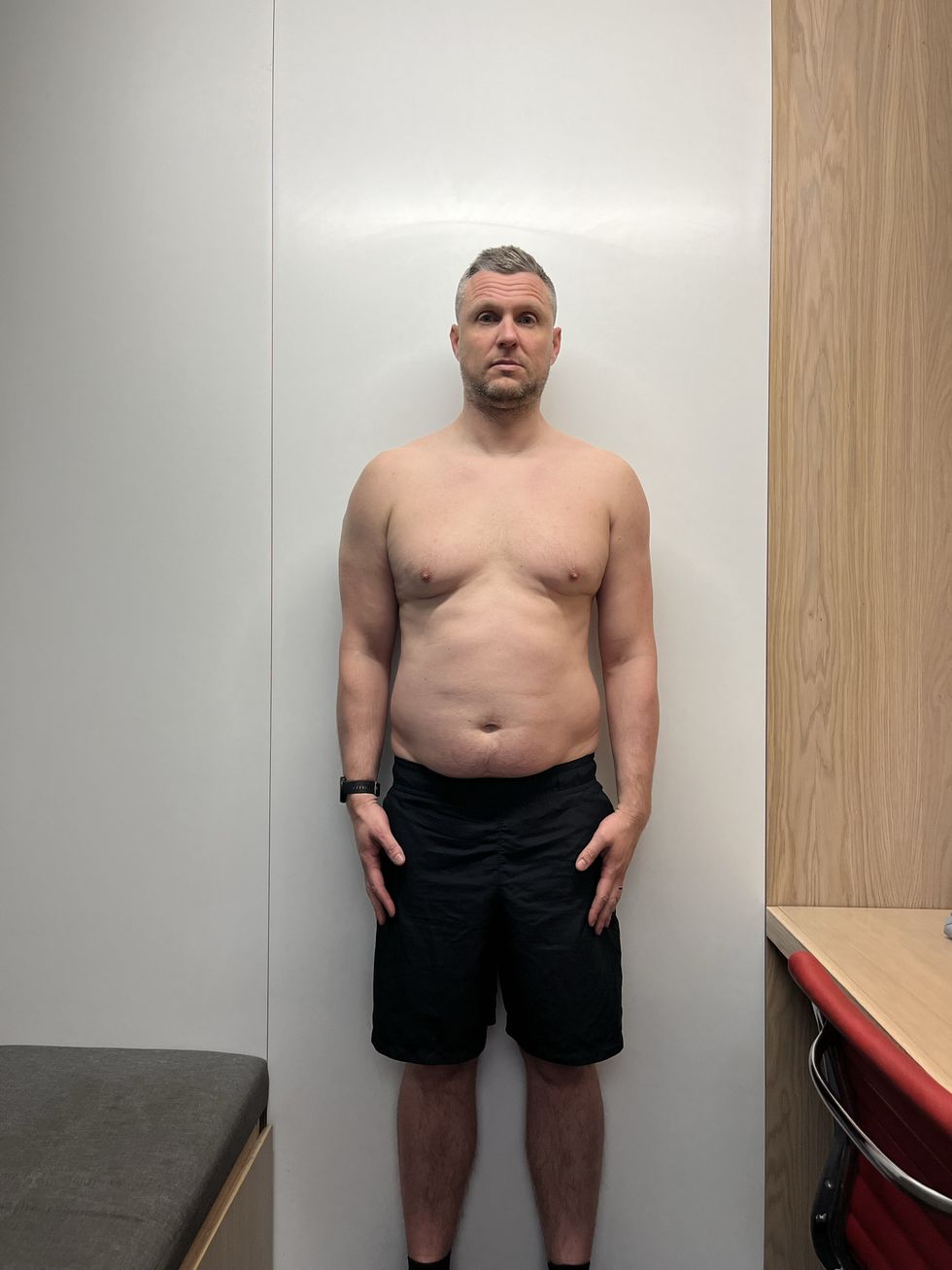 weight-loss-man-43-lost-3st-4lb-and-got-six-pack-abs-in-16-weeks