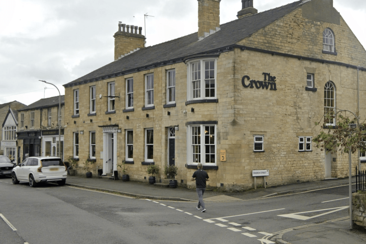 Pub forced to apologise over quiz team’s antisemitic jibe: 'Absolutely outrageous!'