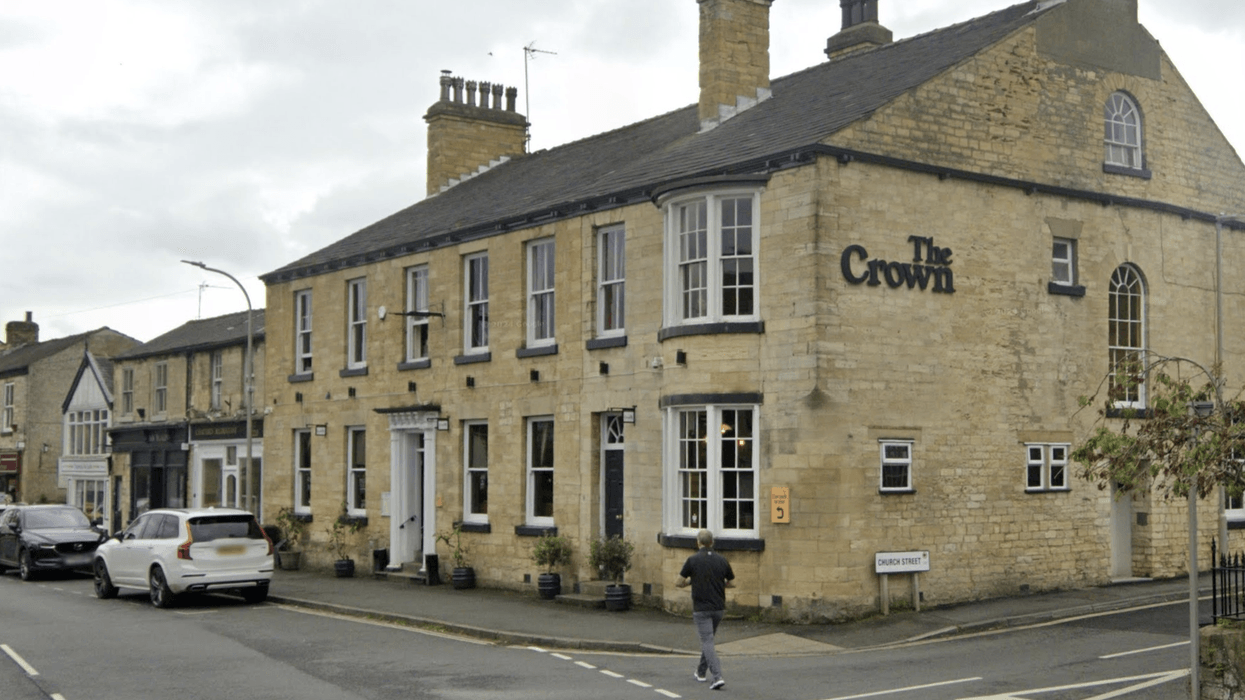 Pub forced to apologise over quiz team’s antisemitic jibe: 'Absolutely outrageous!'