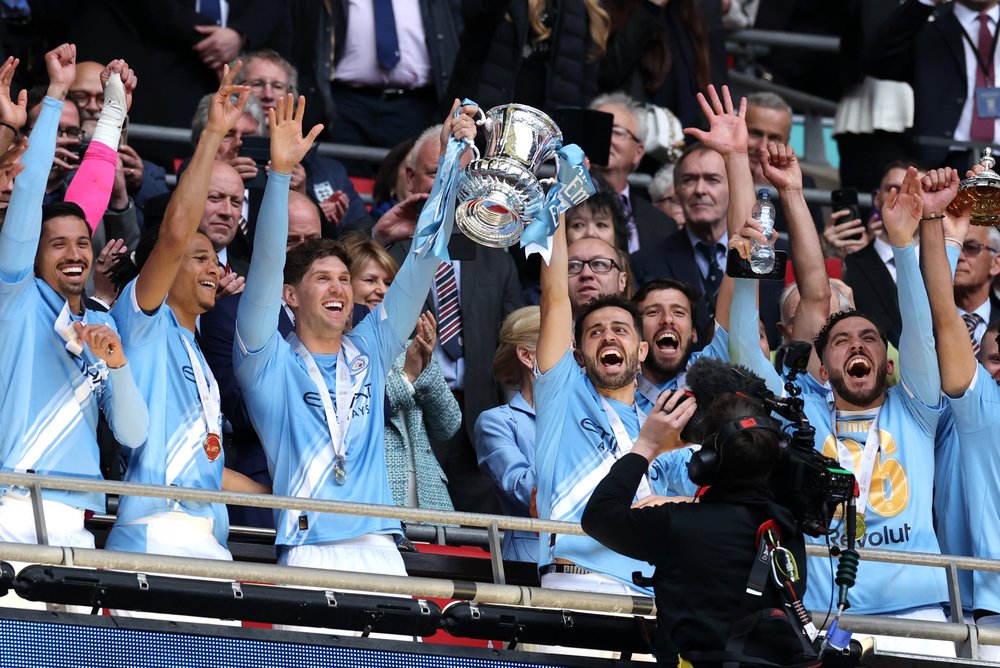 Manchester City FA Cup trophy lift