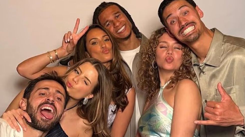 Manchester City's squad descended upon Louis Night Club in the city centre on Tuesday evening to bid farewell to two departing legends