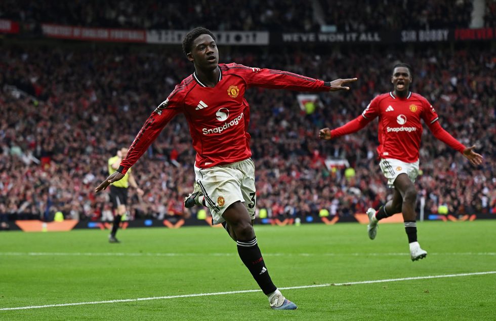 Manchester United survived a dramatic Liverpool comeback to win 3-2 at Old Trafford on Sunday and qualify for next season's Champions League