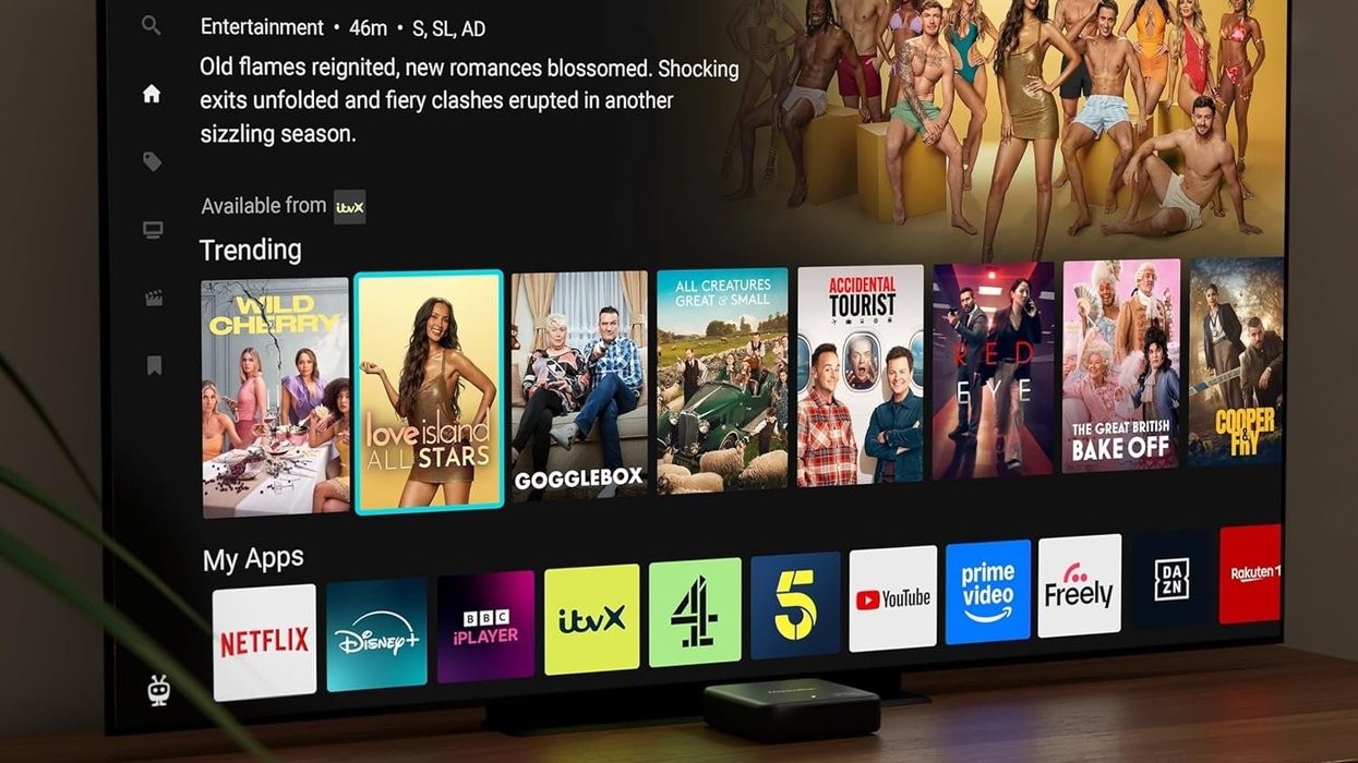 Manhattan Aero 4K TV Streamer in front of TV