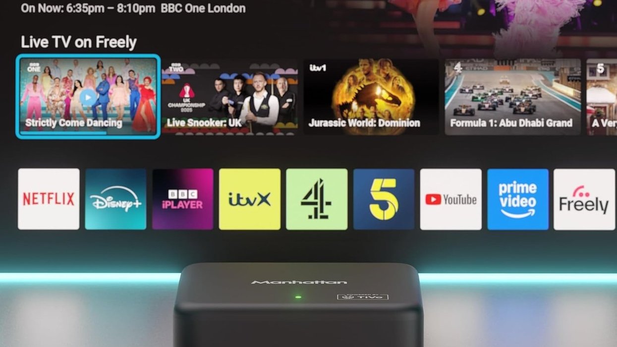 Manhattan Aero 4K TV Streamer in front of TV