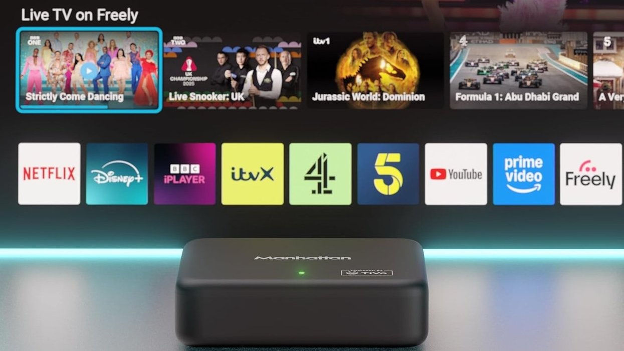 Manhattan Aero 4K TV Streamer in front of TV