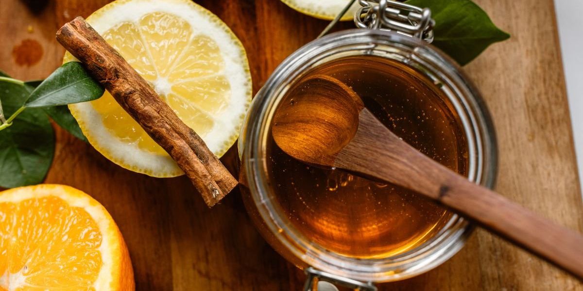 Is Manuka honey really a superfood? What the science says — and how to use it properly Is Manuka honey really a superfood? What the science says — and how to use it properly